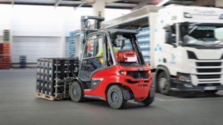 La carretilla impulsada a gas H35 de Linde Material Handling