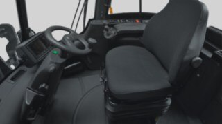 La cabina ergonómica del conductor permite trabajar sin fatiga. La cabina de conducción ergonómica al detalle.