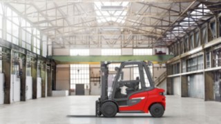 Carretillas elevadoras y transpaletas de alquiler Linde Material Handling. Contamos con concfesionarios en Valencia, Adanlucía, País Vasco, Galicia, Castilla, Baleares o Canarias