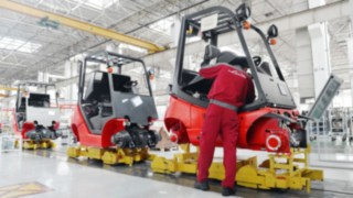 Producción de vehículos Linde en Alemania. Producción de vehículos Linde en Alemania.