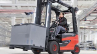 Los Modelos Roadster E20 – E35 R de Linde Material Handling proporcionan una visibilidad sin obstáculos.