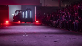 A mediados de 2021, Linde Material Handling presentará una nueva generación de carretillas contrapesadas. Presentación de una nueva generación de carretillas contrapesadas en el marco del lanzamiento múltiple de Linde