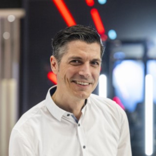 Retrato de Torsten Rochelmeyer, Senior Director Strategy & Solution Portfolio en Linde Material Handling