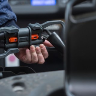 Conector de litio-ion en el preparador de pedidos N20 Conector de litio-ion en el preparador de pedidos N20