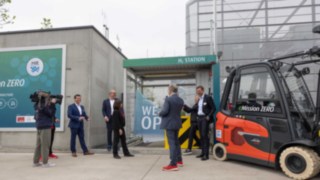 El jueves 11 de mayo, el sistema y los vehículos se pusieron en marcha ceremoniosamente en las instalaciones de Aschaffenburg. Inauguración de la estación H2 en la ubicación de Aschaffenburg