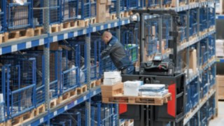 Con el Linde V modular es posible una altura de alcance de hasta 14,5 metros. Con el Linde V modular es posible una altura de alcance de hasta 14,5 metros.