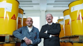 Michael Rath, jefe de la planta de Bad Urach y Atilla Böhm, responsable de la flota Michael Rath, jefe de la planta de Bad Urach y Atilla Böhm, responsable de la flota