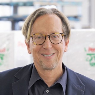 Oliver Wittig es Director de Logística de Henkel AG en Düsseldorf Oliver Wittig es Director de Logística de Henkel AG en Düsseldorf