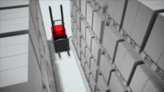 El asistente de seguridad en el pasillo de Linde Material Handling en acción. El asistente de seguridad en el pasillo de Linde Material Handling en acción.