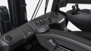 Para el Linde Steer Control hay dos elementos de control disponibles, aquí el minivolante. Para el Linde Steer Control hay dos elementos de control disponibles, aquí el minivolante.