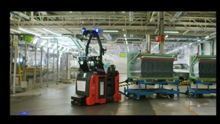 La implementación de tecnologías automatizadas no se limita al manejo de cargas; también impacta directamente en el flujo de materiales. La implementación de tecnologías automatizadas no se limita al manejo de cargas; también impacta directamente en el flujo de materiales.