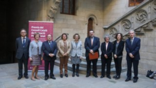 Antoni Miquel con otros premiados en el Palau de la Generalitat de Catalunya
